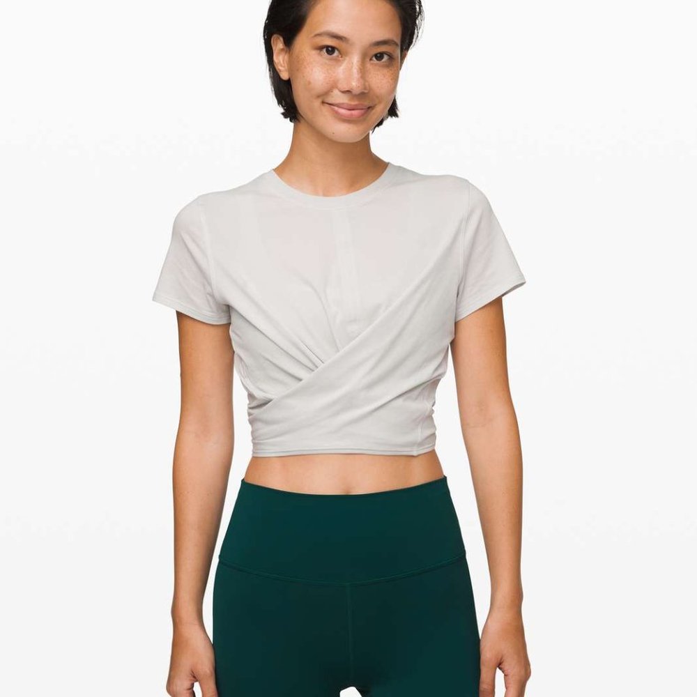 Lululemon Time To Restore Short Sleeve Color Vapor Size 4
